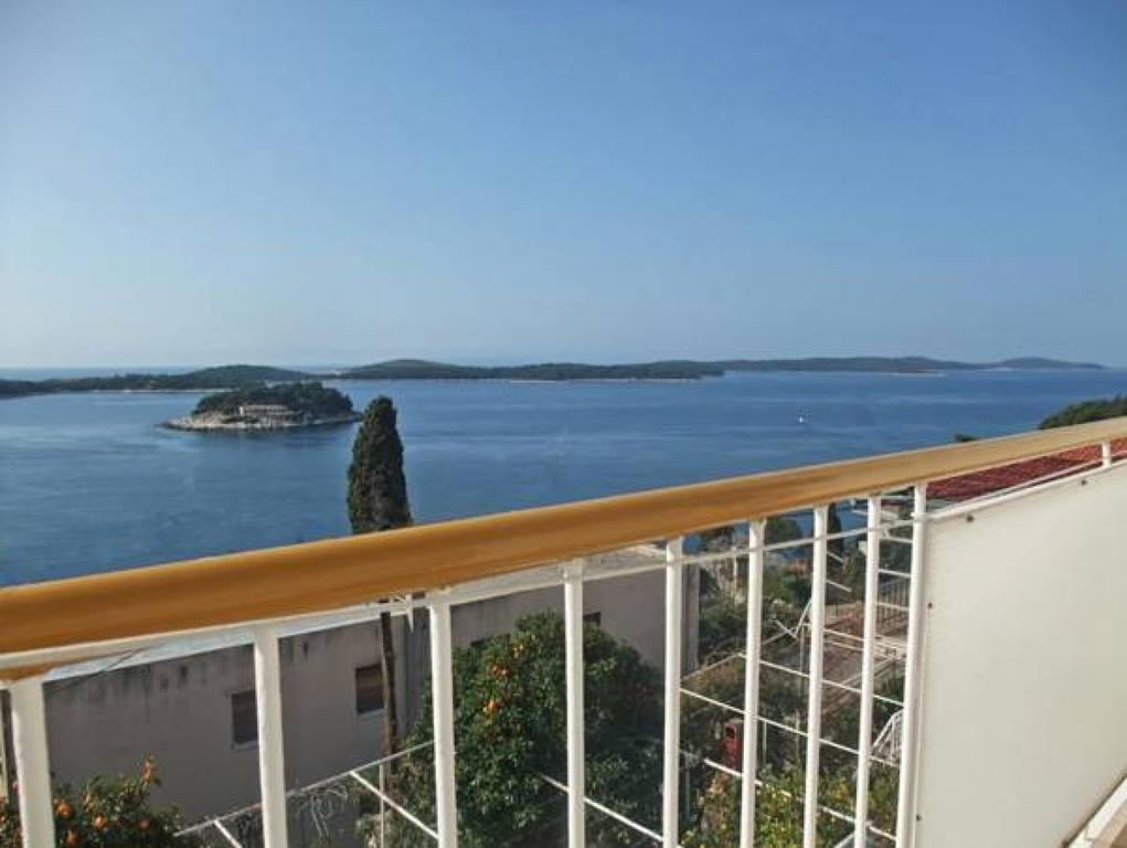 Rooms Vinka Tudor Đảo Hvar Ngoại thất bức ảnh